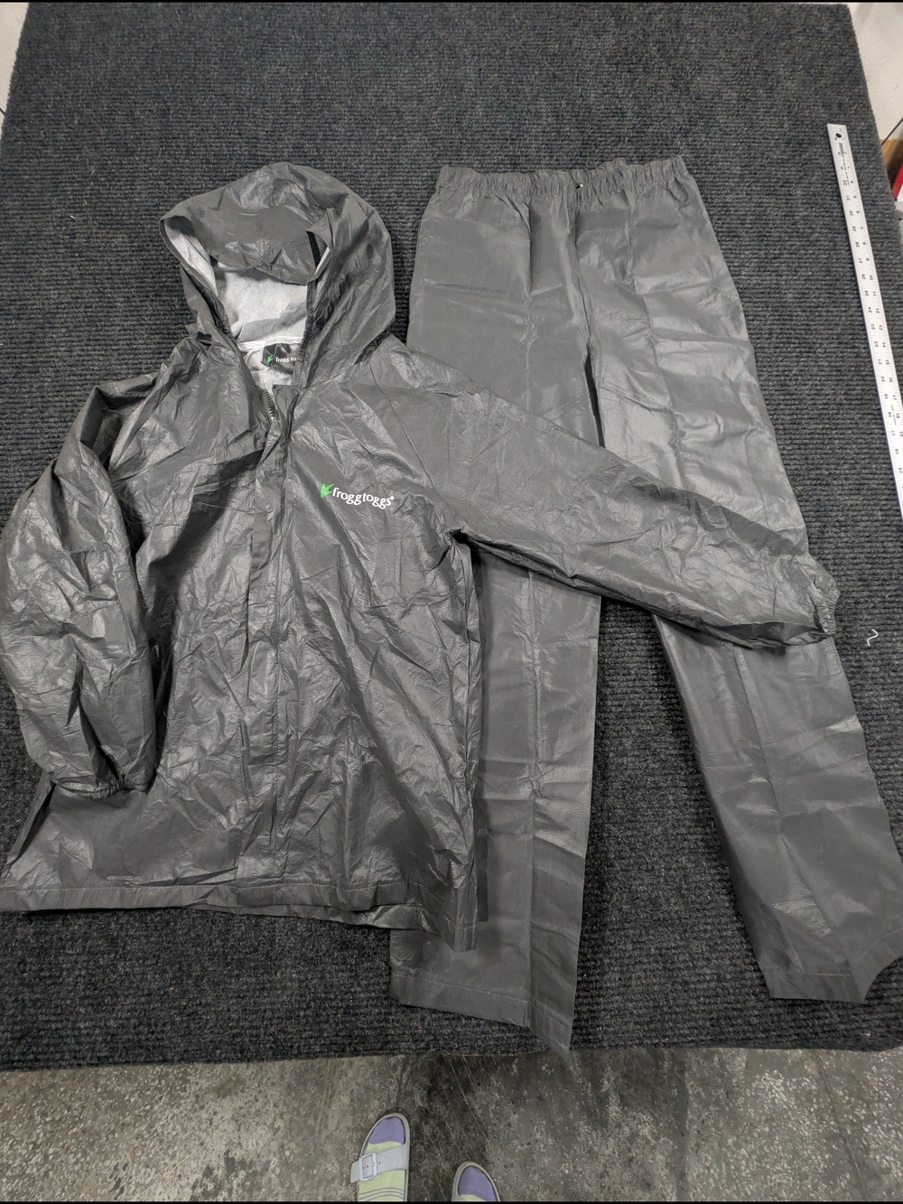 Frogg Toggs Gray Waterproof Rain Jacket & Pants Set